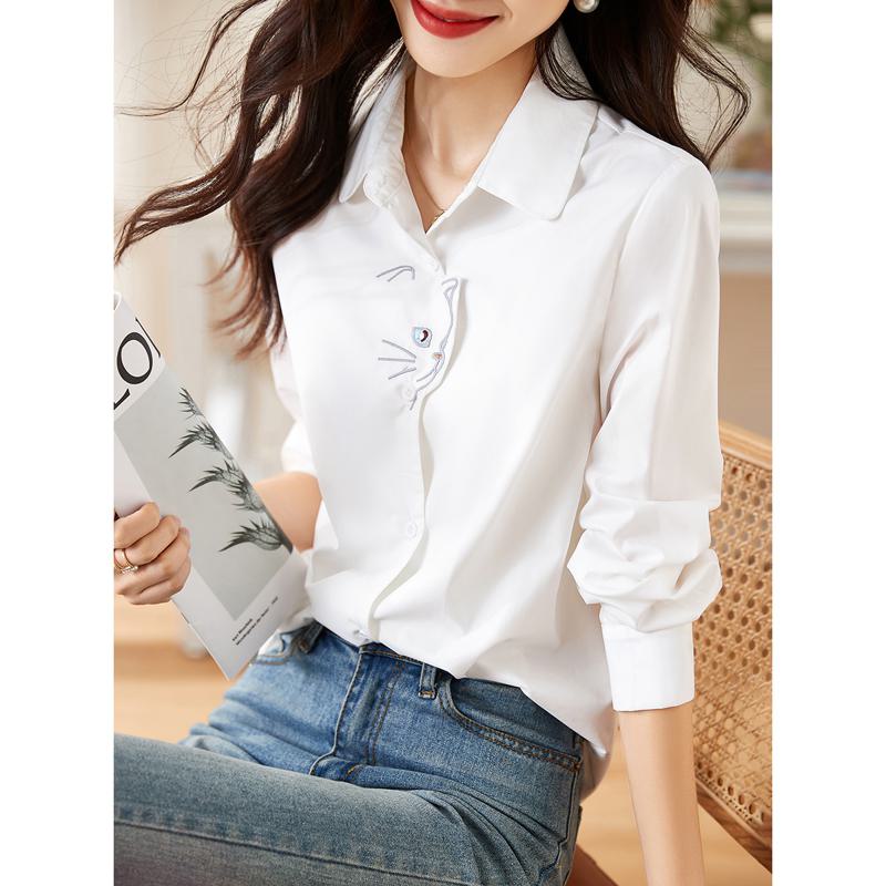 Versatile Kitty Loose-Fit Embroidery Shirt