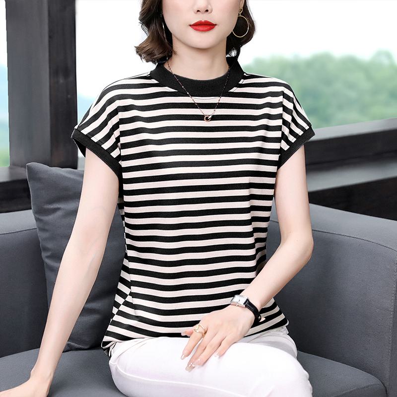 Anti-Aging Round Neck Loose Fit Stripe Short Sleeve Tee