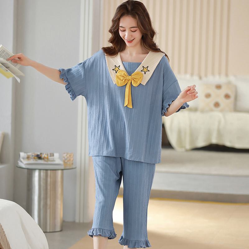 Conjunto de pijama de algodón con lazo azul y estampado de estrellas plisado
