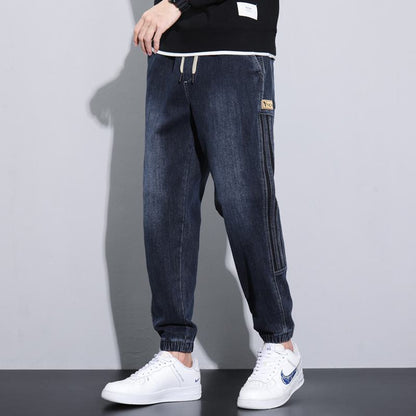 Jeans mit elastischem Kordelzug und dicker Samtfutterung