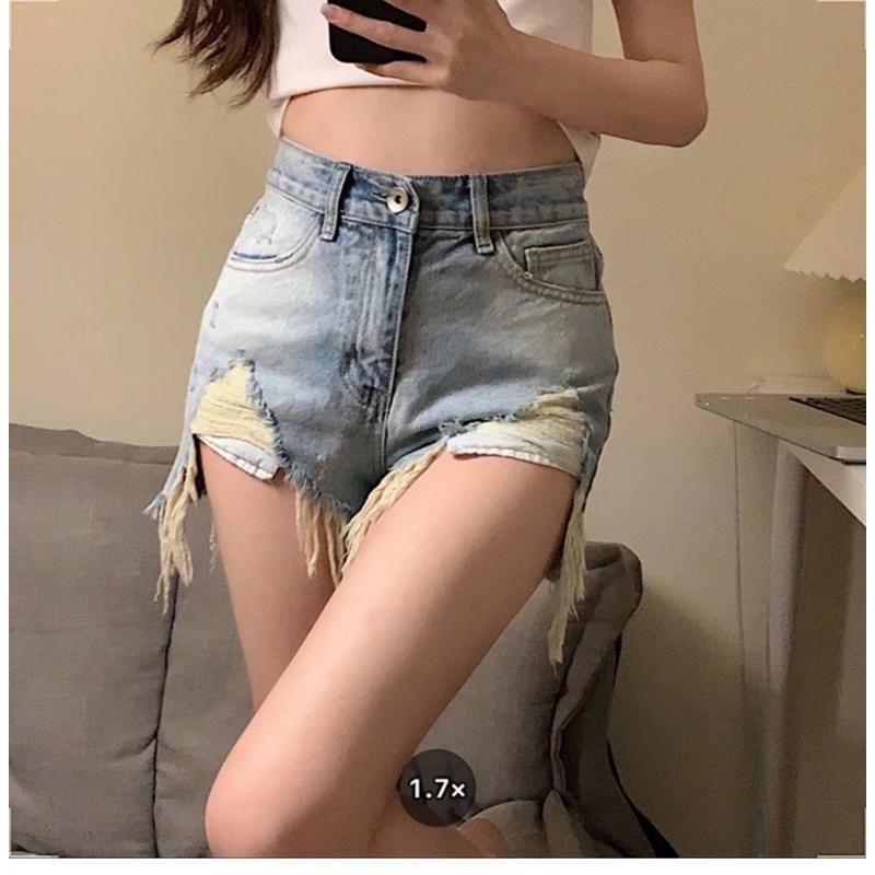 Distressed Thin Loose Fit High-Waisted Denim Shorts