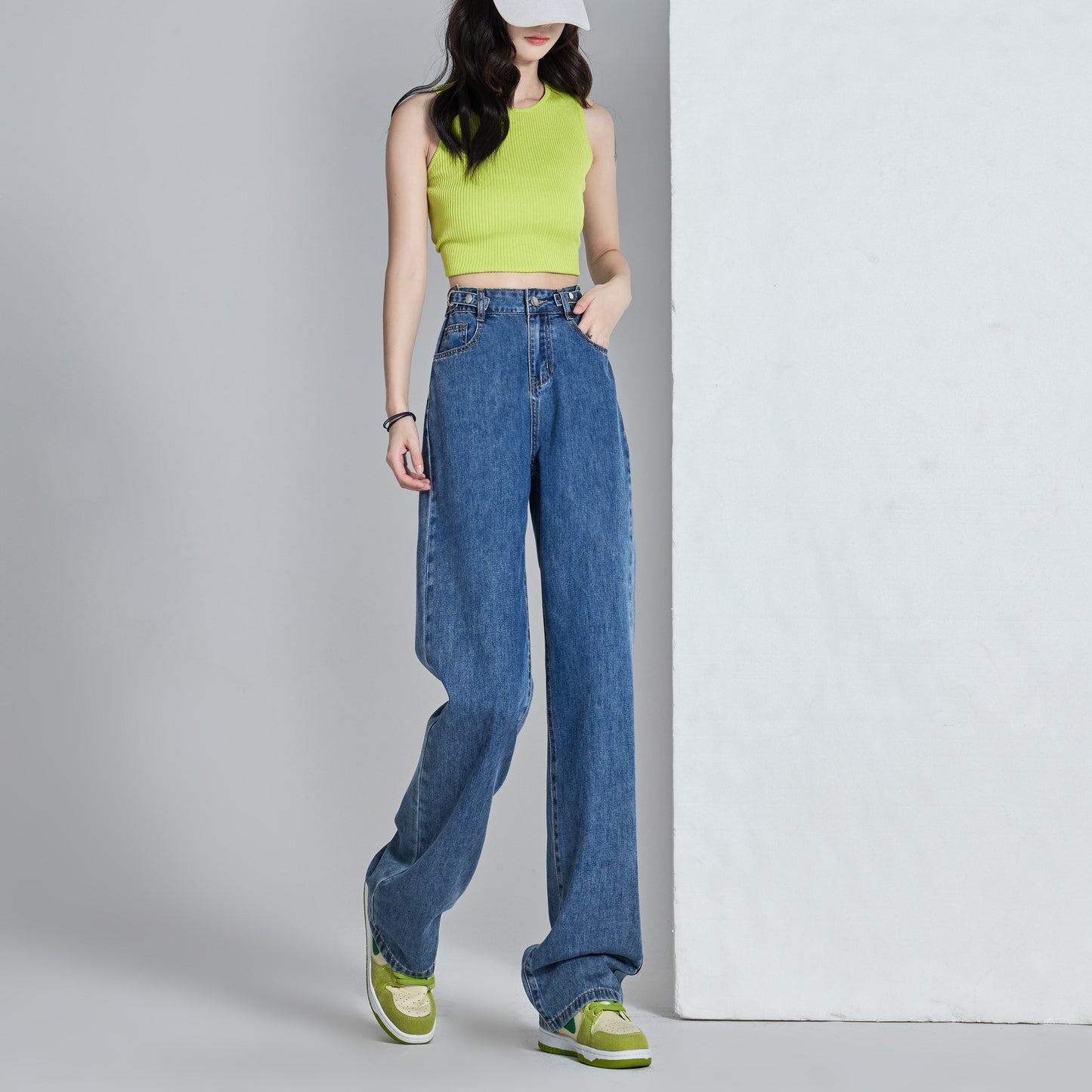 Versatile Slimming Thin Draping Straight Leg High-Waisted Jeans