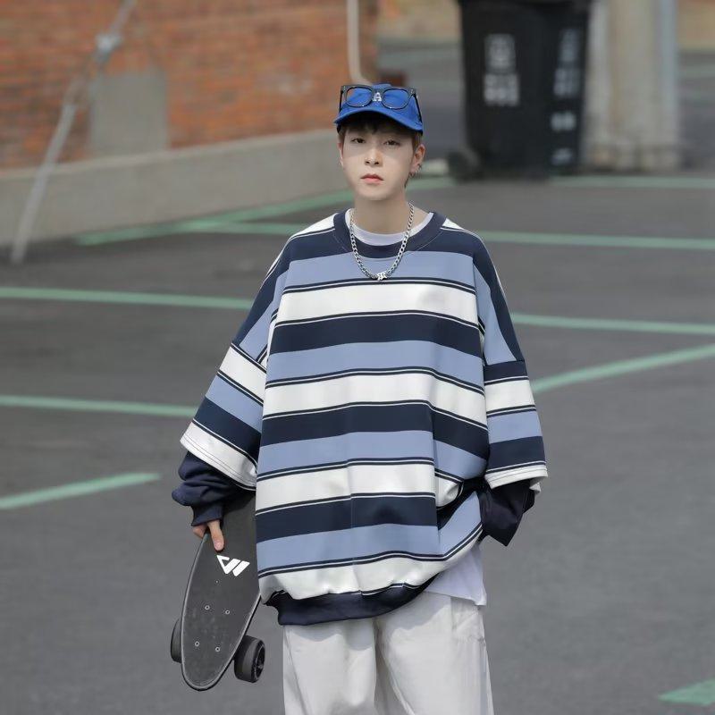 Trendiger Pullover-Sweatshirt mit geradem Streifenmuster und Rundhalsausschnitt