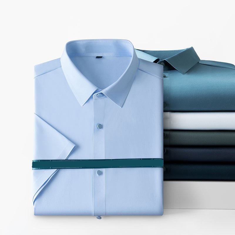 ショートスリーブのビジネス向けスリムフィットフォーマルウェア、シワになりにくく目立たないシャツ。
