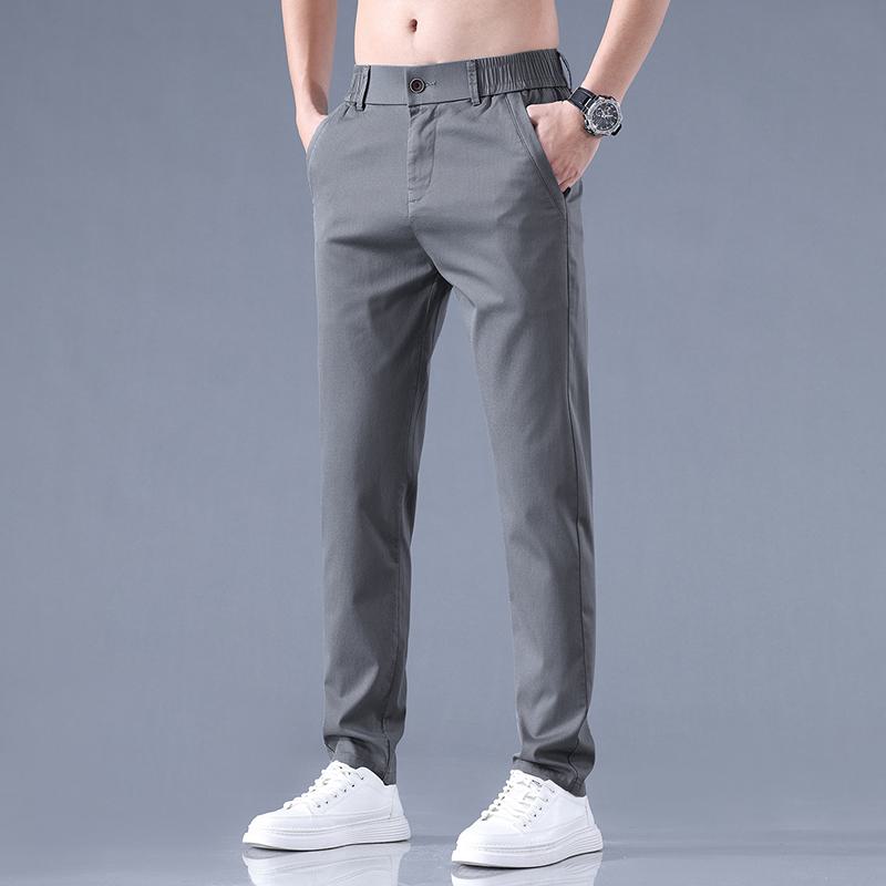Slim-Fit, atmungsaktive, leichte und vielseitige Hosen.