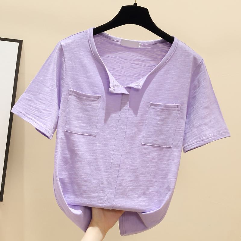 Kurzarm-T-Shirt mit V-Ausschnitt, lockerer Schnitt, aus reiner Baumwolle mit vielseitiger Flicken-Tasche, unifarbene Nische, Bambusverbindung.