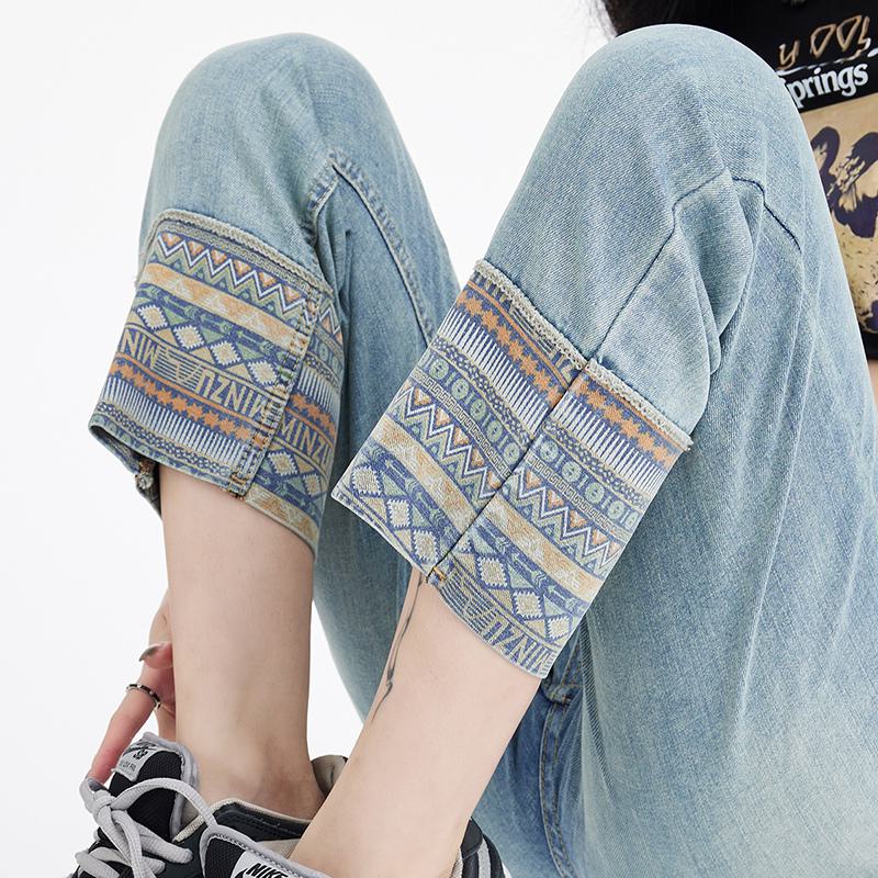 Simplicity gerade Bein Stickerei Jeans