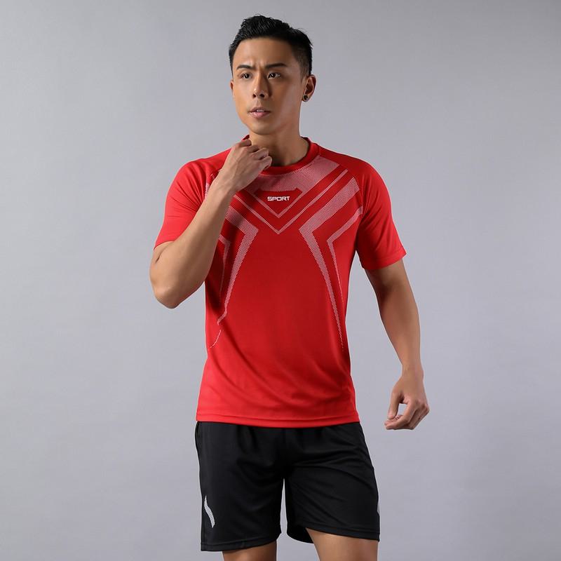Conjunto deportivo de ropa deportiva de secado rápido y suelto para correr casualmente y hacer ejercicio físico.