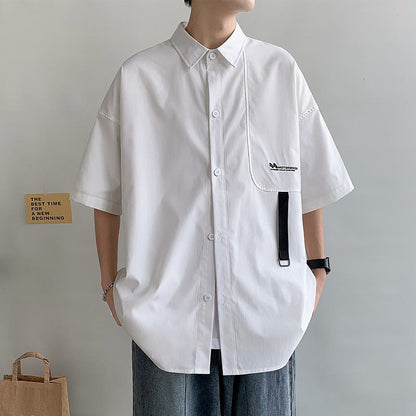 Camisa de manga corta con estilo versátil y simplicidad