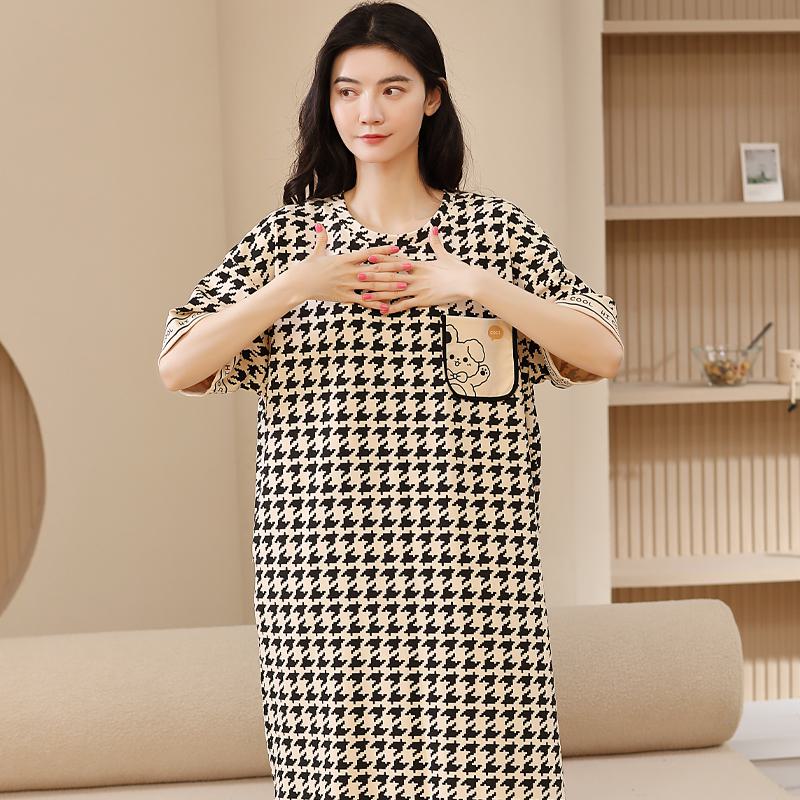 Vestido de descanso de algodón puro tejido ajustado con patrón de conejito