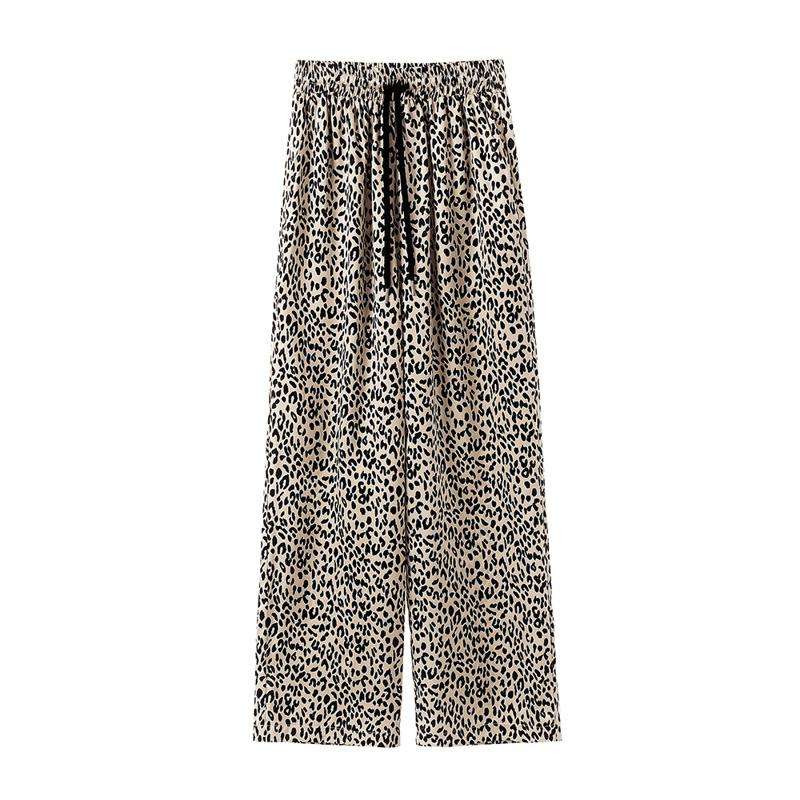 Pantalones estampados de leopardo de talle alto, rectos y versátiles para adelgazar.