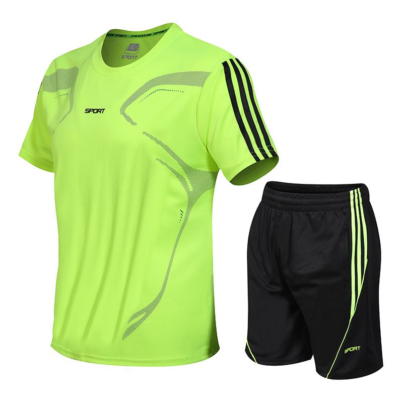 Conjunto deportivo de ropa suelta para correr casual, adecuado para hacer ejercicio y fitness.
