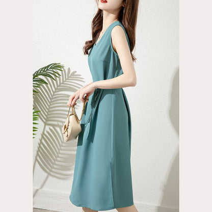 French Style Slim-Fit Sleeveless Solid Dress