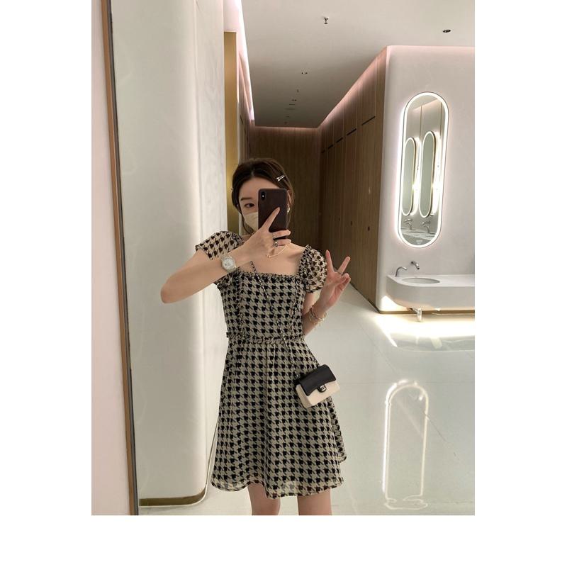 Square Collar Bubble Sleeve Cinched Waist Dress