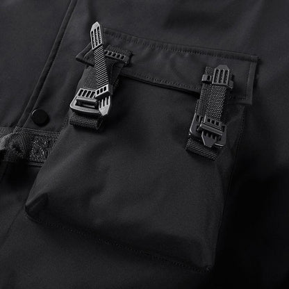 Bomberjacke im Arbeitskleidungsstil mit mehreren Taschen.