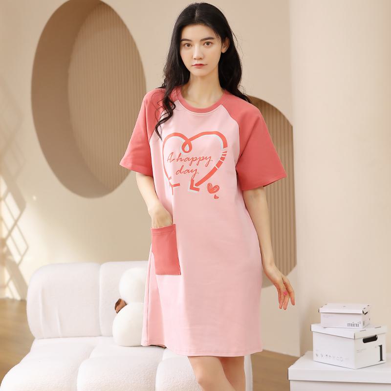 タイトに織られたピュアコットンのレターピンクハート型キュートなルームドレス。