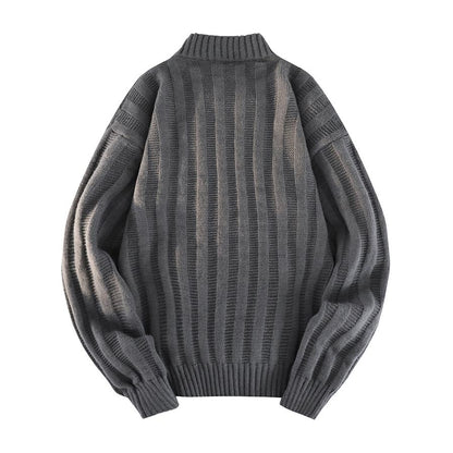 Locker sitzender Pullover mit halbhohem Kragen im schlichten Stil