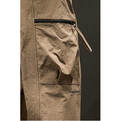 Pantalones de carga cónicos de ajuste holgado con cordón elástico