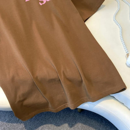 Kurzarm-T-Shirt aus reiner Baumwolle mit Druck, weiter Passform und gekämmter Baumwolle.