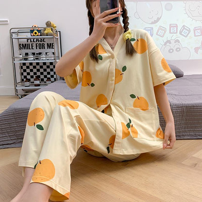 Baumwoll-Pyjama-Set mit V-Ausschnitt und Knopfleiste im Apfel-Stil