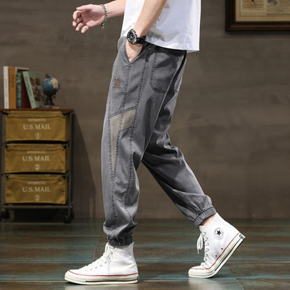 Pantalon fuselé léger et polyvalent en lyocell avec taille élastique en tencel.