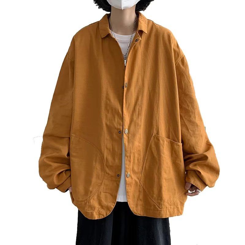 トレンディなラペルの外側に着用するシンプルな長袖シャツ