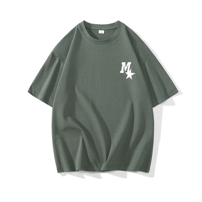 Lockeres, kurzärmeliges T-Shirt aus reiner Baumwolle mit überschnittenen Schultern, im Trend.