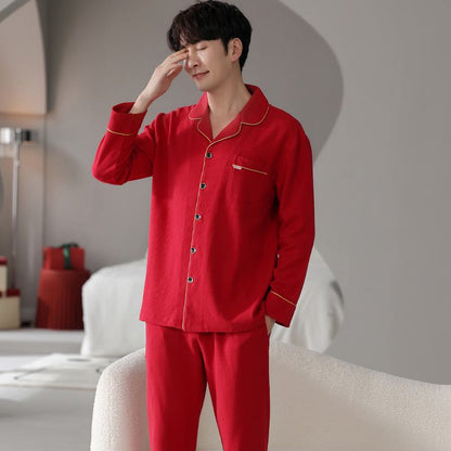 Eng anliegendes, langärmeliges rotes Pyjama-Set aus dicht gewebter reiner Baumwolle mit Knopfleiste und Hahnentritt-Muster-Tasche