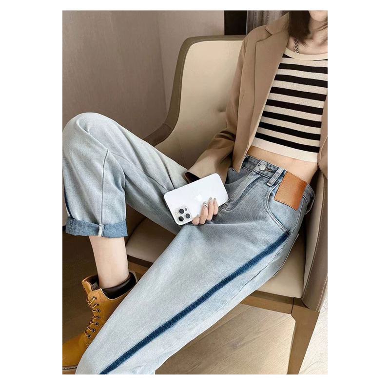 Worn-Out Look Loose Fit Light-Colored High-Waisted Patchwork Jeans