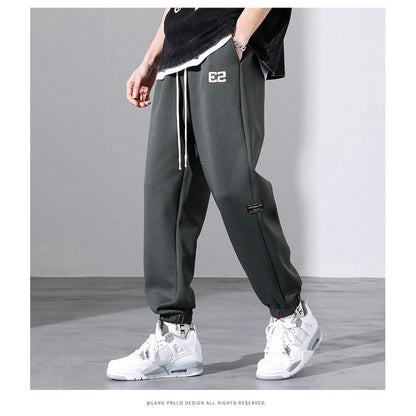Versatile Letter Tapered Embroidery Sports Loose Fit Sweatpant