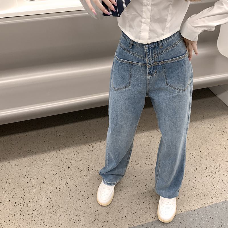 جينز مستقيم عالي الخصر بتصميم جذاب