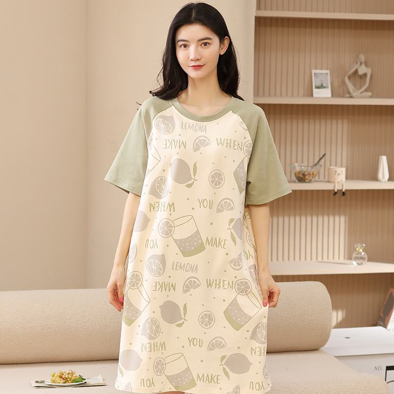 Midi Lounge-Kleid aus eng gewebter reiner Baumwolle mit Zitronenprint
