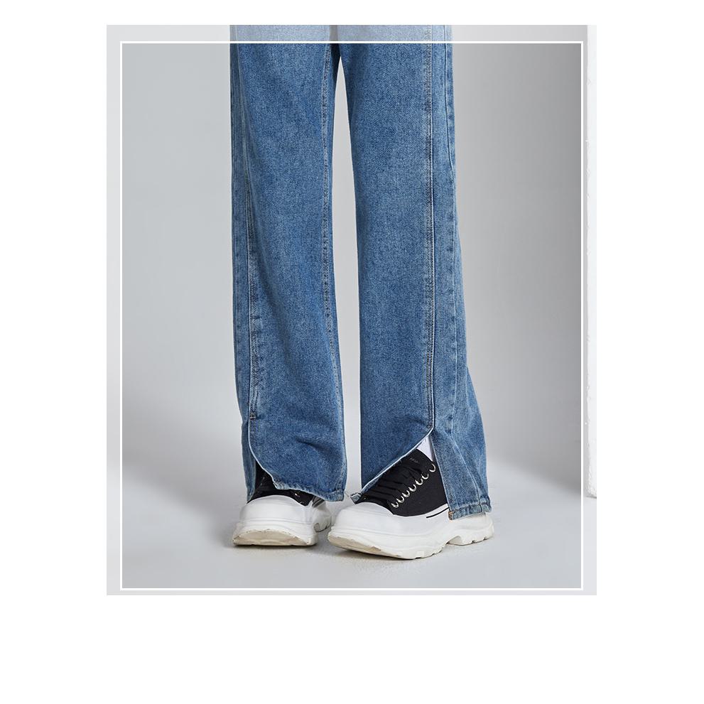 Jeans de tiro alto rectos de pernera recta con dobladillo abierto y ajuste holgado.