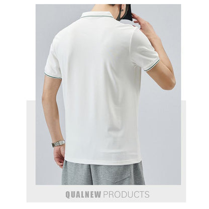 Kurzarm-Poloshirt aus reiner Baumwolle mit elastischem Reverskragen und schicker Qualität.