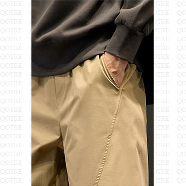 Pantalones anchos con parches, elasticidad y corte holgado