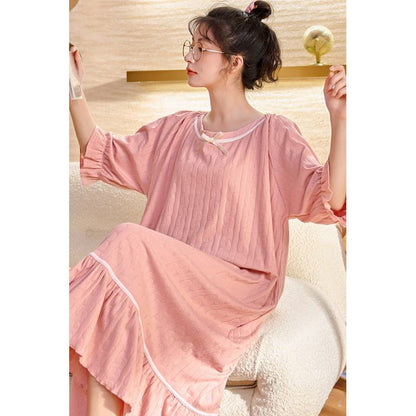 Vestido de noche de jacquard plisado de algodón de estilo largo y color sólido y simplicidad.