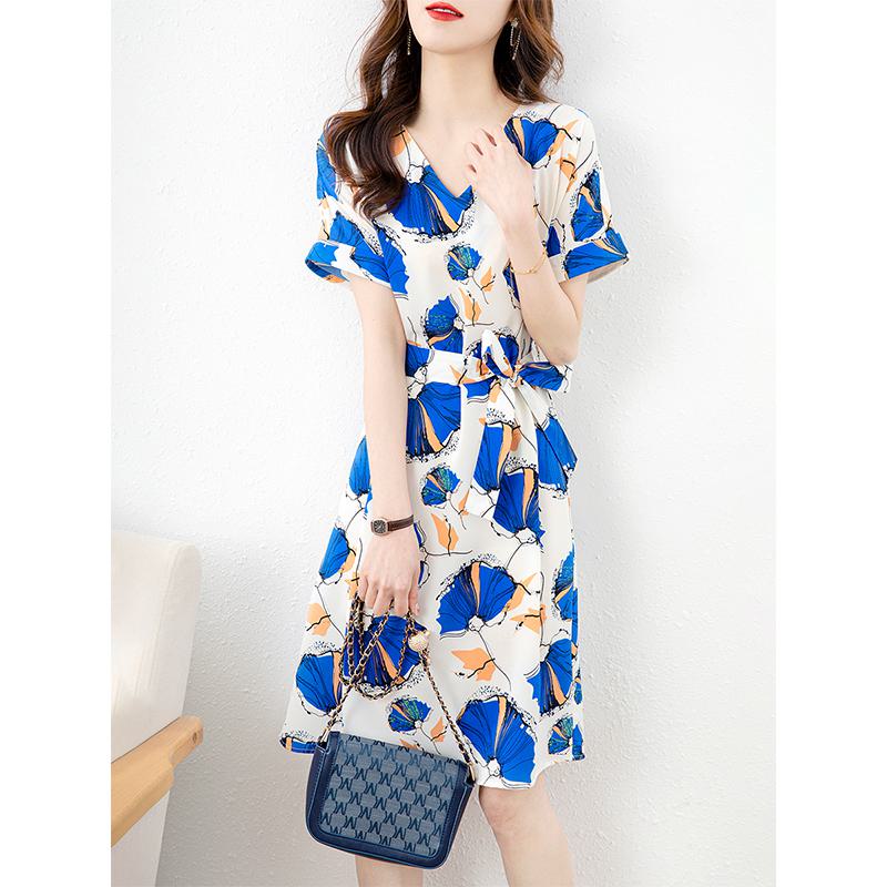 V-Neck Slim-Fit Floral Print Ultra-Short French Style Dress