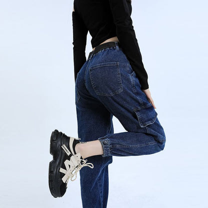 Jeans cónicos con cintura elástica ajustada