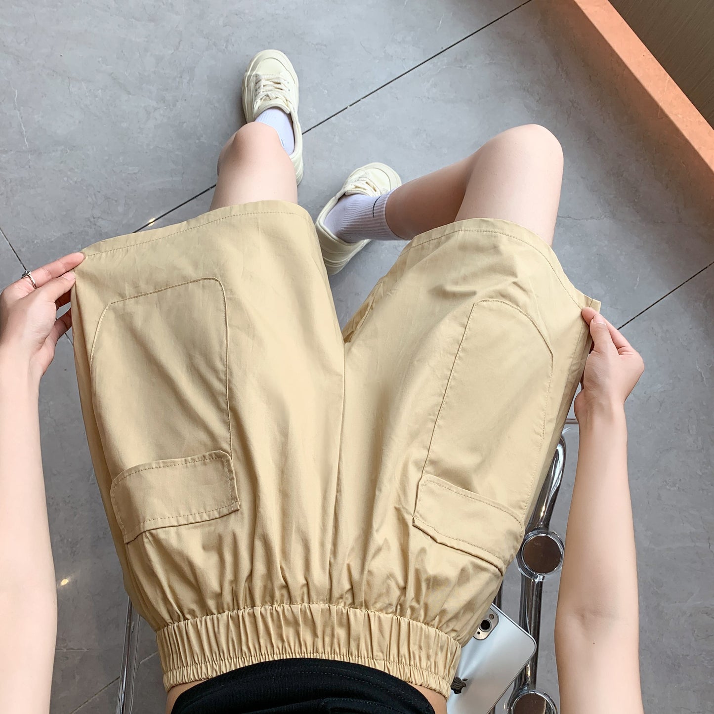 Locker sitzende, dünne High-Waist-Arbeitsbekleidung mit soliden Shorts