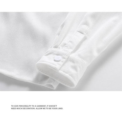 قميص طويل الأكمام بتصميم ريترو بقماش الكورديروي المتنوع والمزيّن بقطعتين مفتوحة.