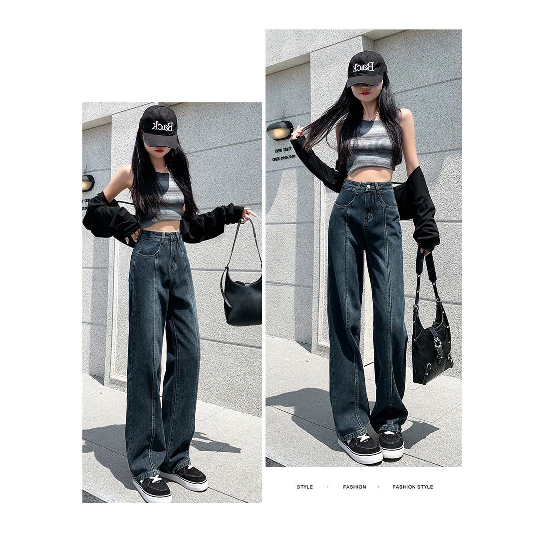 Straight Leg Loose Fit Simplicity High-Waisted Jeans