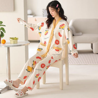 Eng gewebtes reines Baumwoll-Pyjama-Set mit Knopfleiste vorne und Pomelo-Buchstabentasche
