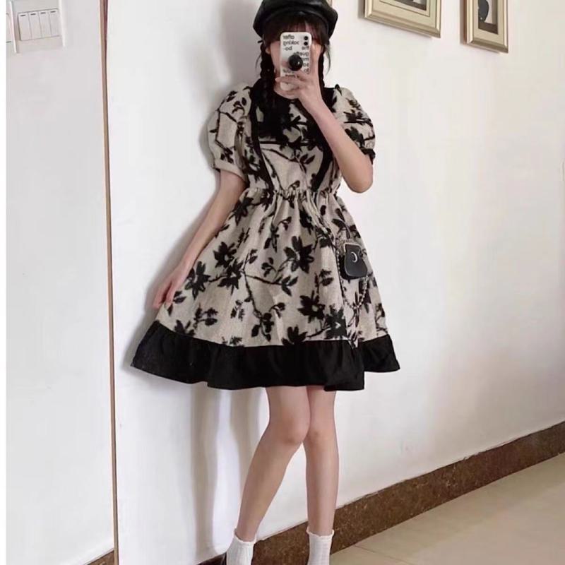 Slimming Cinched Waist Petite Cropped Floral Print Dress