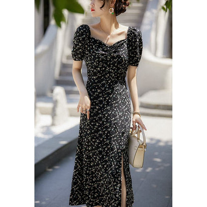 Retro-Schlankes vielseitiges Kleid mit geteiltem quadratischem Kragen und floralem Print.