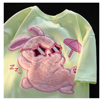 Camiseta de manga corta de algodón puro a rayas con estampado de conejo de terciopelo vegetal ajustado y peinado.