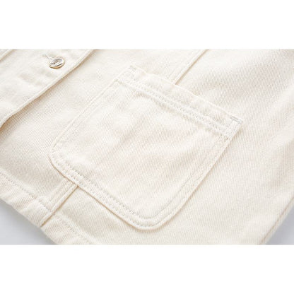 Veste en jean lavé avec broderie fraîche et simple